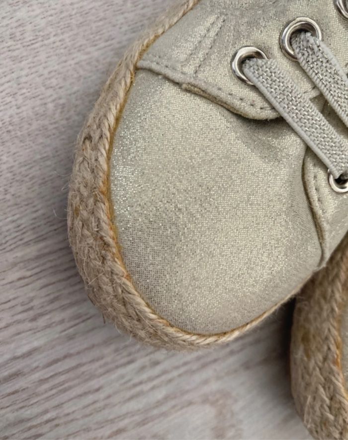 Chaussures, espadrilles, lacets, élastiques  taille 29, Okaïdi neuves - photo numéro 3
