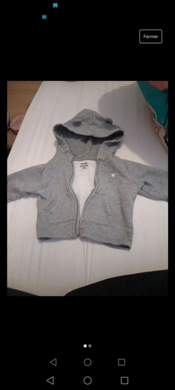 Gilet bébé taille 6 mois kiabi