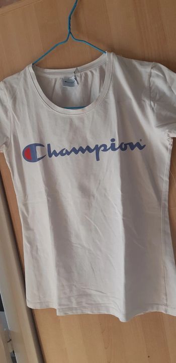 Tee shirt champion