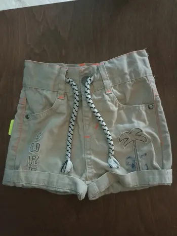 Short 6 mois