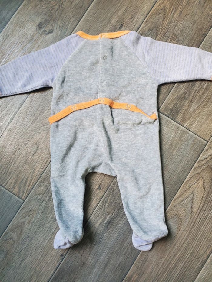 Pyjama velours taille 1 mois bon état - photo numéro 2