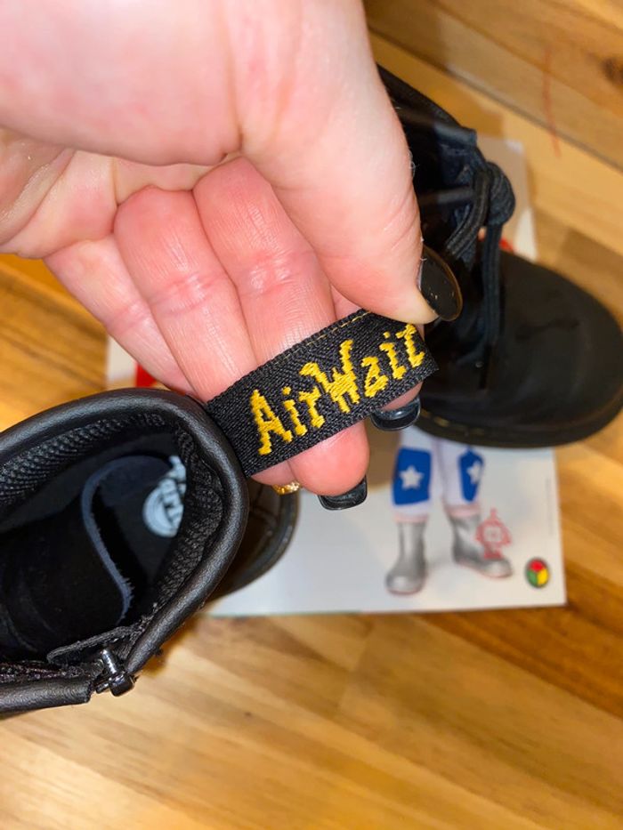 Boots dr martens taille 31 - photo numéro 5