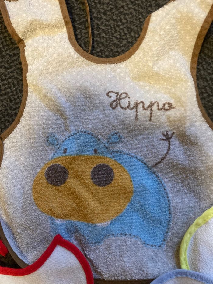 Lot 4 bavoirs imperméables - photo numéro 3