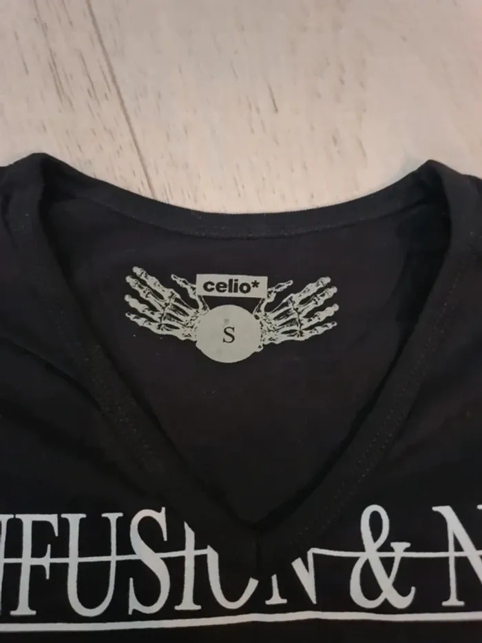 Tee-shirt Celio neuf taille S Rock'n Roll - photo numéro 5