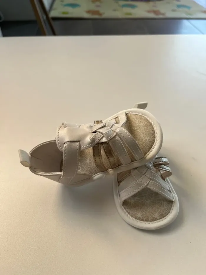 Sandales obaibi 6/12mois