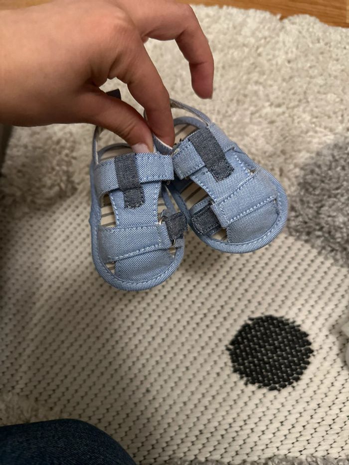 Lot chaussures naissance - photo numéro 2