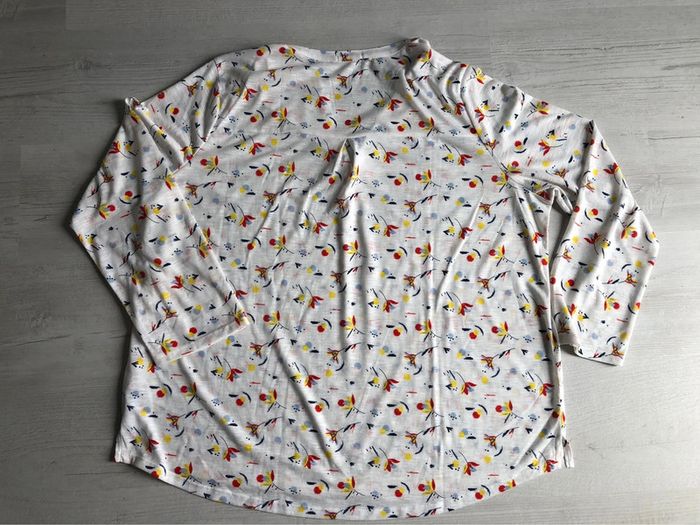 AN37- Blouse légère impression sur fond blanc T 50/52 portée 1 fois - photo numéro 9