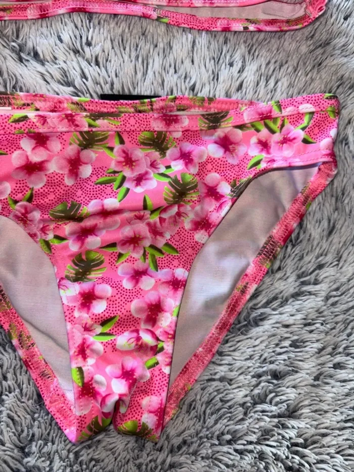 Maillot 2 pièces fleurs enfant - photo numéro 3