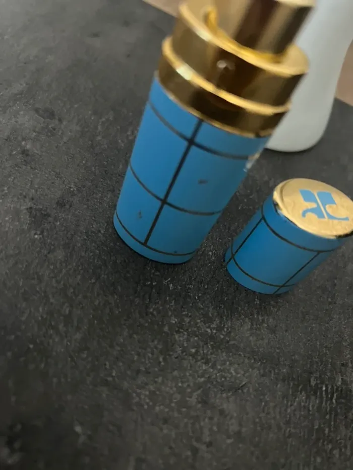 Rare Vaporisateur De Sac Courreges In Blue Vintage Rechargeable Vide - photo numéro 4