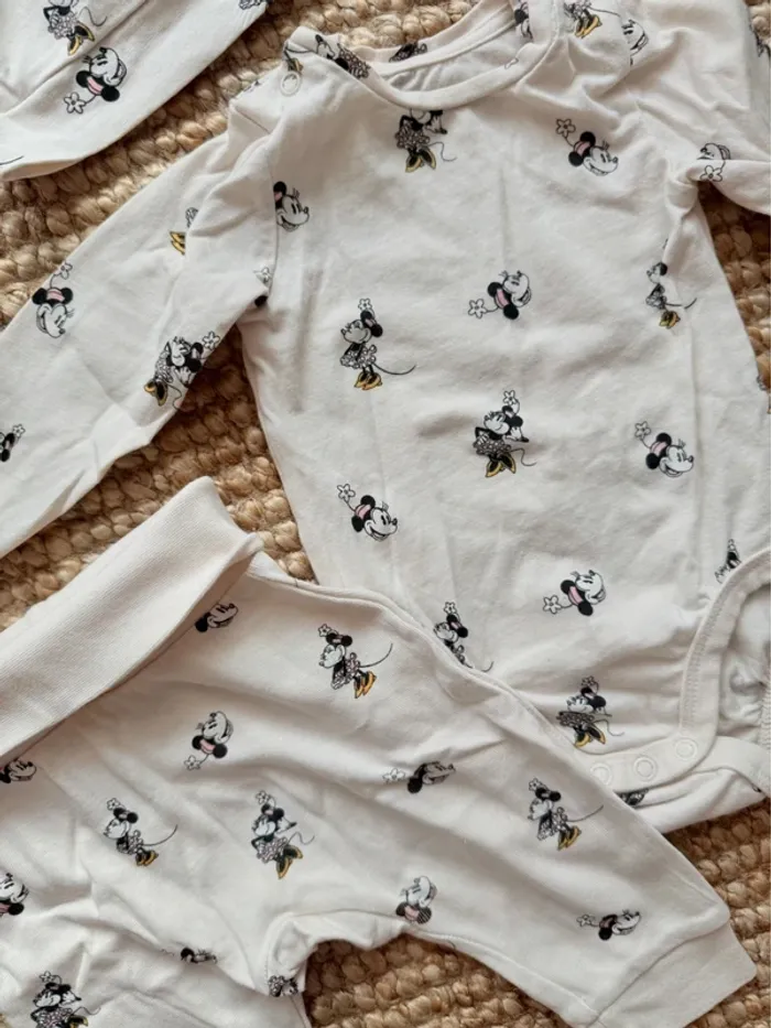 Ensemble 3pieces Disney 3mois / 60cm - photo numéro 2