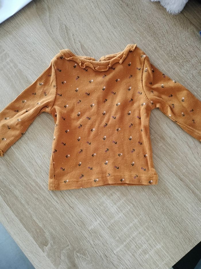 Tee shirt manche longue Kiabi 1 mois