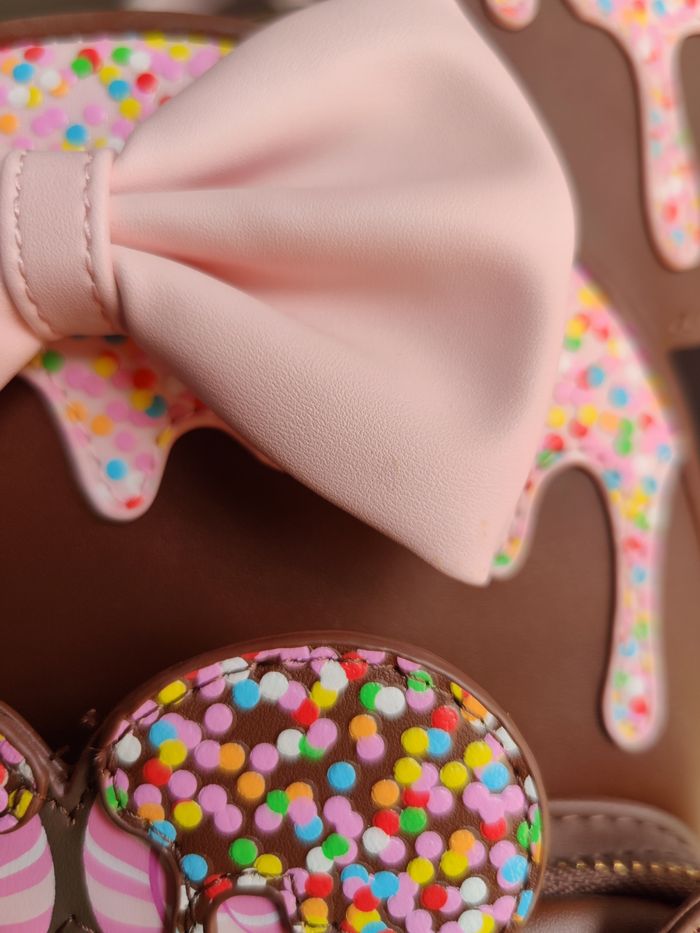 Loungefly Minnie lolipop chocolate - photo numéro 7