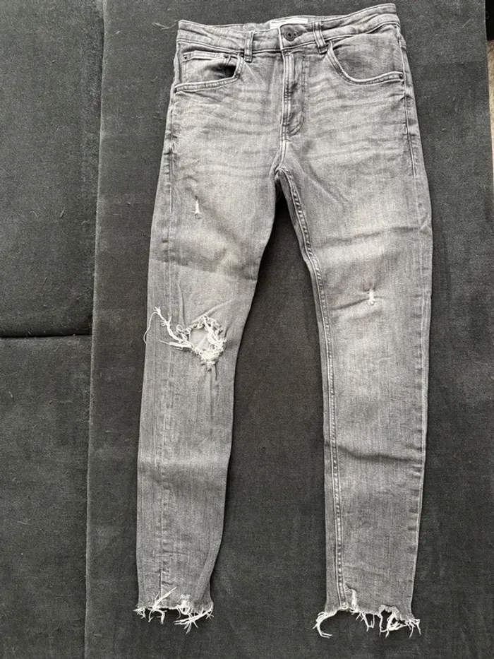 Jean super skinny troué gris homme bershka