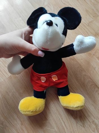 Peluche Mickey