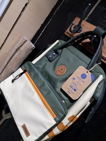 Sac à dos Cabaia taille S vert kaki beige