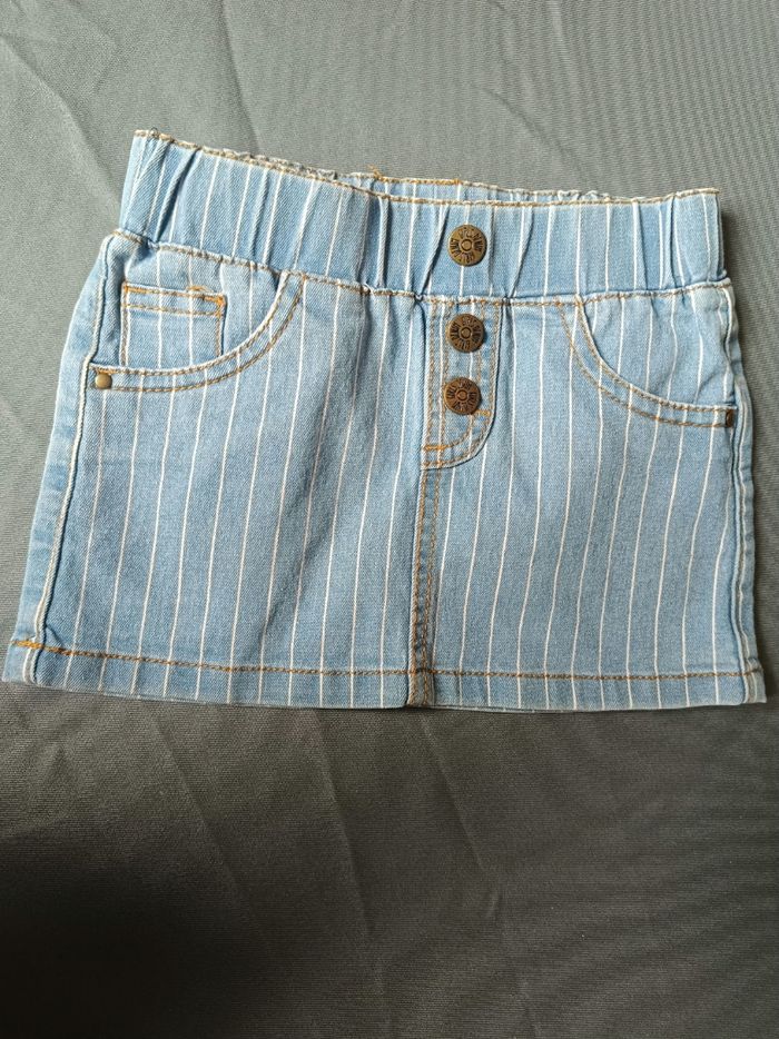 Jupe en jean rayée 💕 Taille 92 cm - photo numéro 2