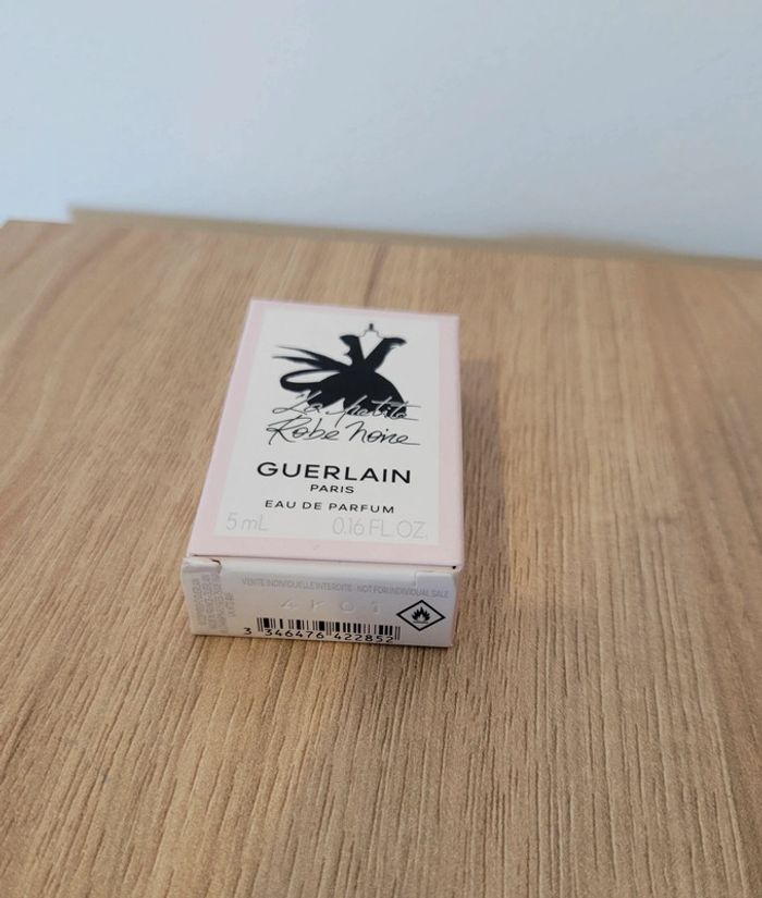 Miniature La petite robe noire Guerlain 5ml - photo numéro 3