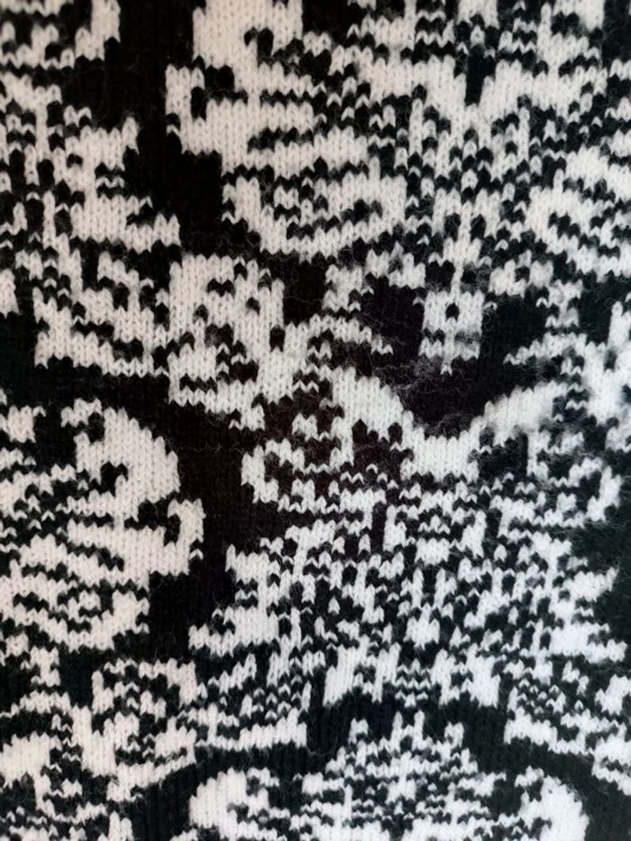 Mini jupe chaude Kiabi taille M bon etat - photo numéro 2