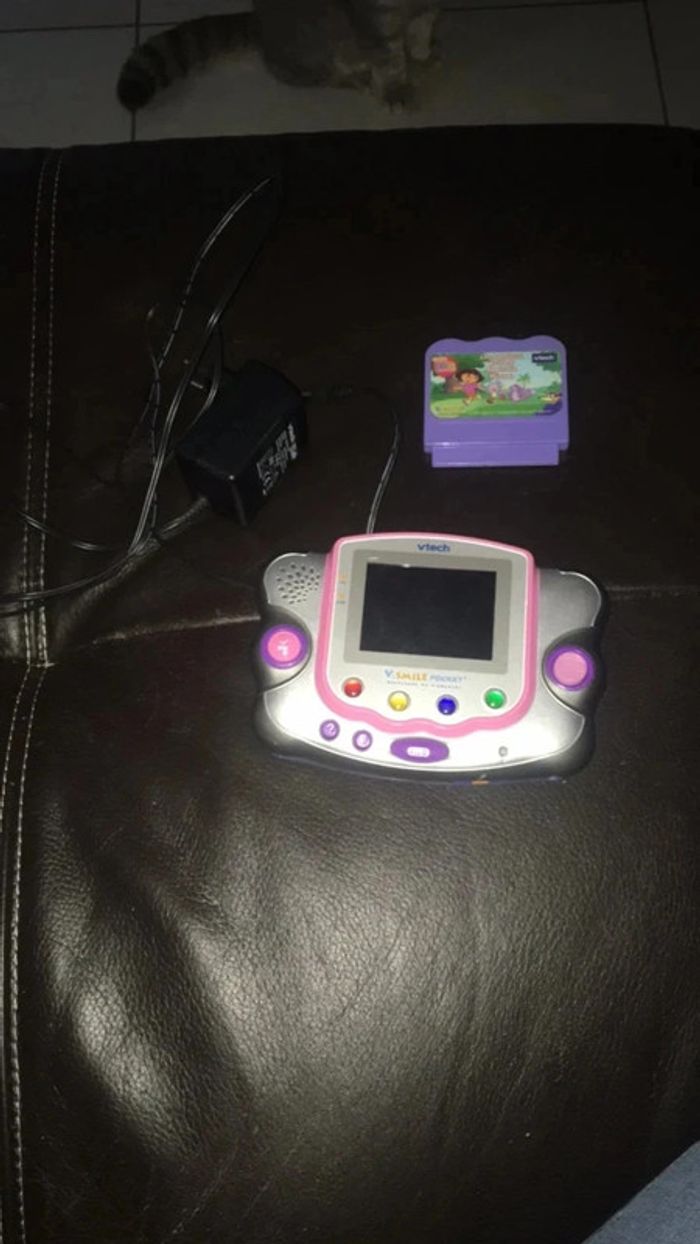 Vtech smile pocket + 1 jeux
