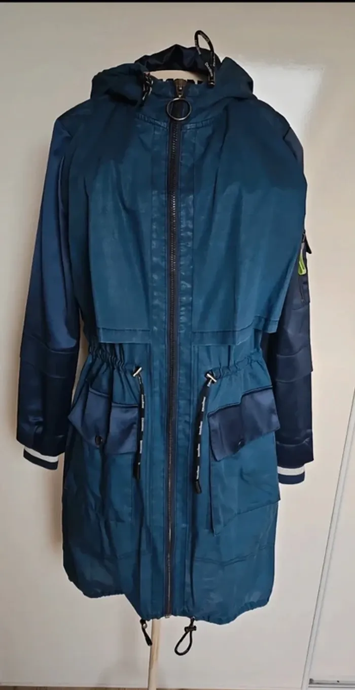 Impermeable Desigual - photo numéro 2