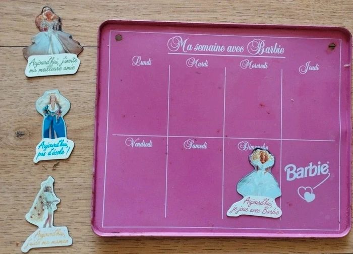 Lot planning et magnets hebdomadaire Barbie Mattel rétro année 80 vintage
