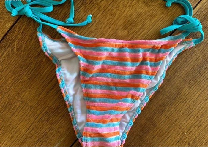 Maillot de bain bikini rayé coloré — Taille M - photo numéro 2