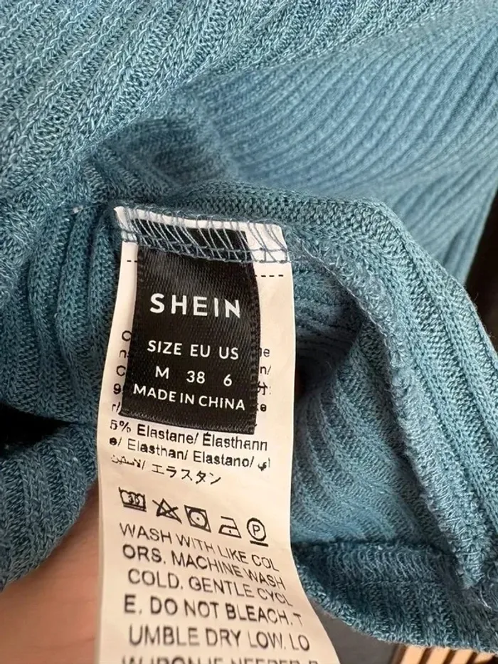 Pull léger côtelé bleu manches longues Taille M neuf - photo numéro 3