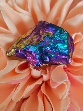 Pierre druzy titanium