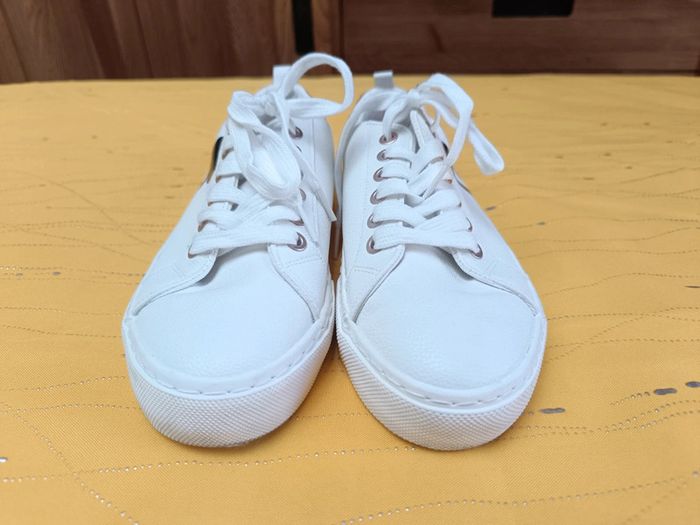 Basket Mickey Disney pointure 36 - photo numéro 2