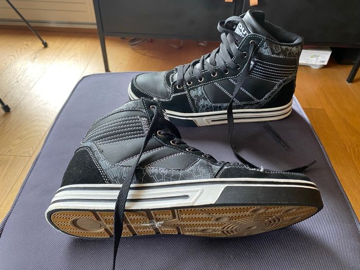Chaussure montante
