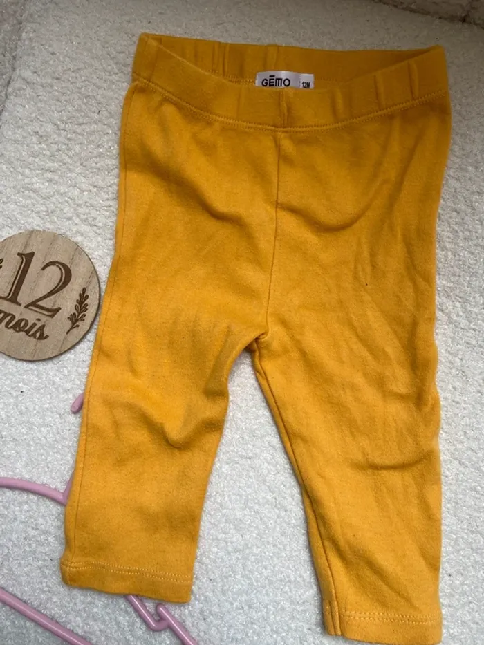 Leeging 12 mois fille