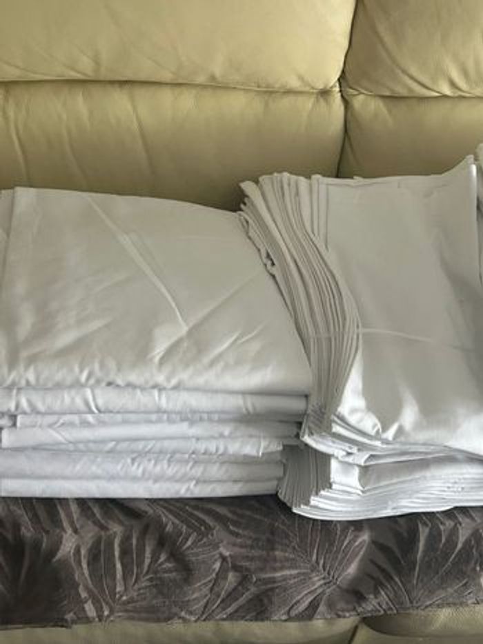 Draps blanc + taies d’oreiller