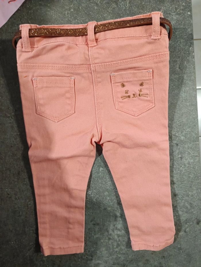 Jean rose 6 mois - photo numéro 3