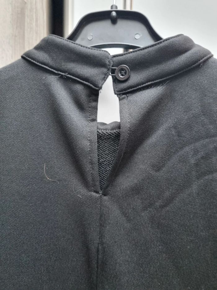 Robe noir manche longue 2 poches taille S - photo numéro 8