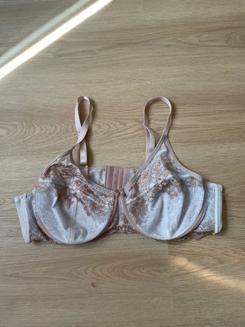 Soutien-gorge de la marque Shein, en taille 95 D
