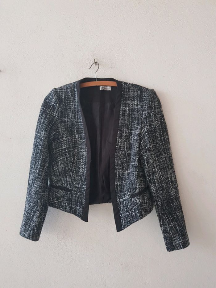 Veste blazer coupe courte en laine
