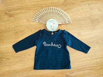 T-shirt manche longue taille 12 mois