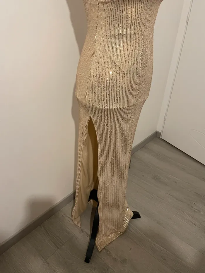 Robe de soirée ChicMe longue à sequins dorés | Taille M | Neuf - photo numéro 4