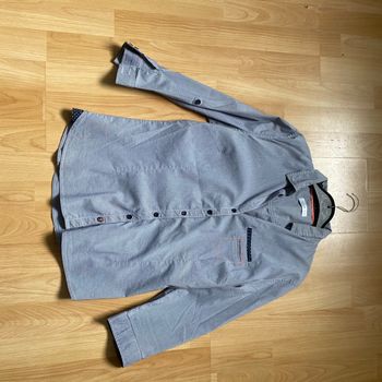 Chemise à longues manches