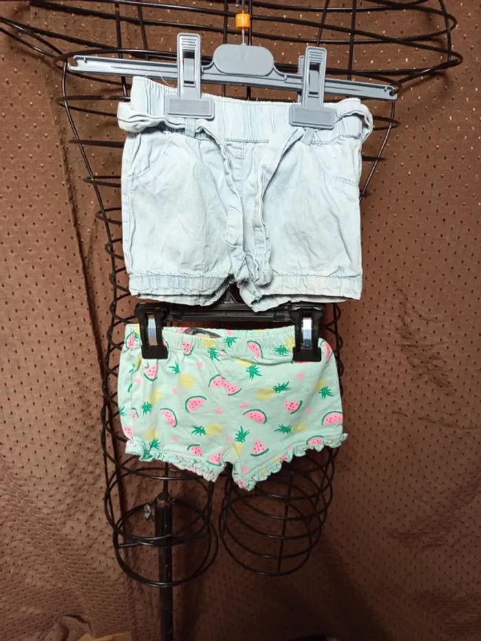 Lot de 4 short 6mois - photo numéro 2