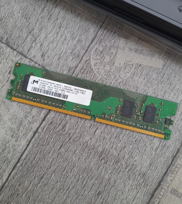 Barrette de mémoire / RAM - DDR2 - 512 Mo - photo numéro 2