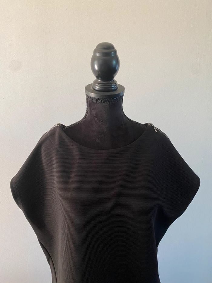 Robe noire Camaieu taille 38 - photo numéro 2