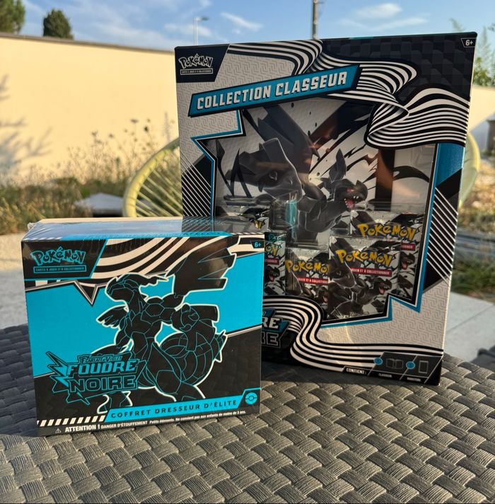 Lot Pokémon ev10.5 foudre noire etb + coffret classeur foudre noire