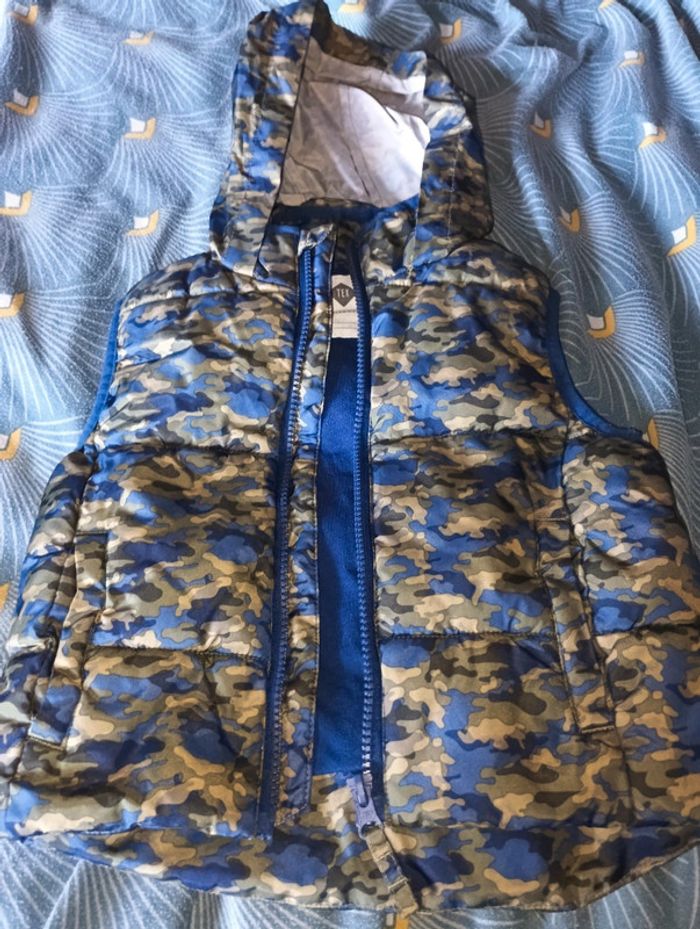 Veste manteau sans manche taille 3/4 ans marque Tex