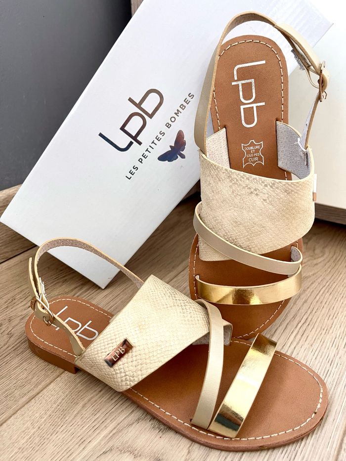 Sandales les petites bombes