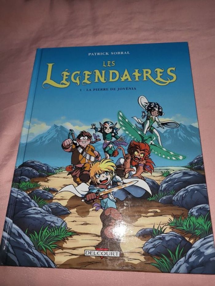 Bd LES LEGENDAIRES- TOME 1 la pierre de jovenia