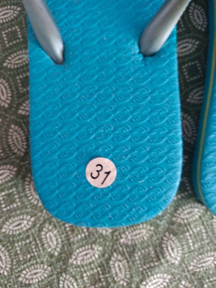 Paire de claquettes neuves pointure 31 - photo numéro 4