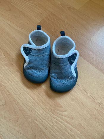 Chaussons de gym gris Taille 23