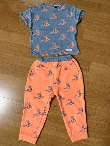 Ensemble t-shirt et pantalon 24 mois