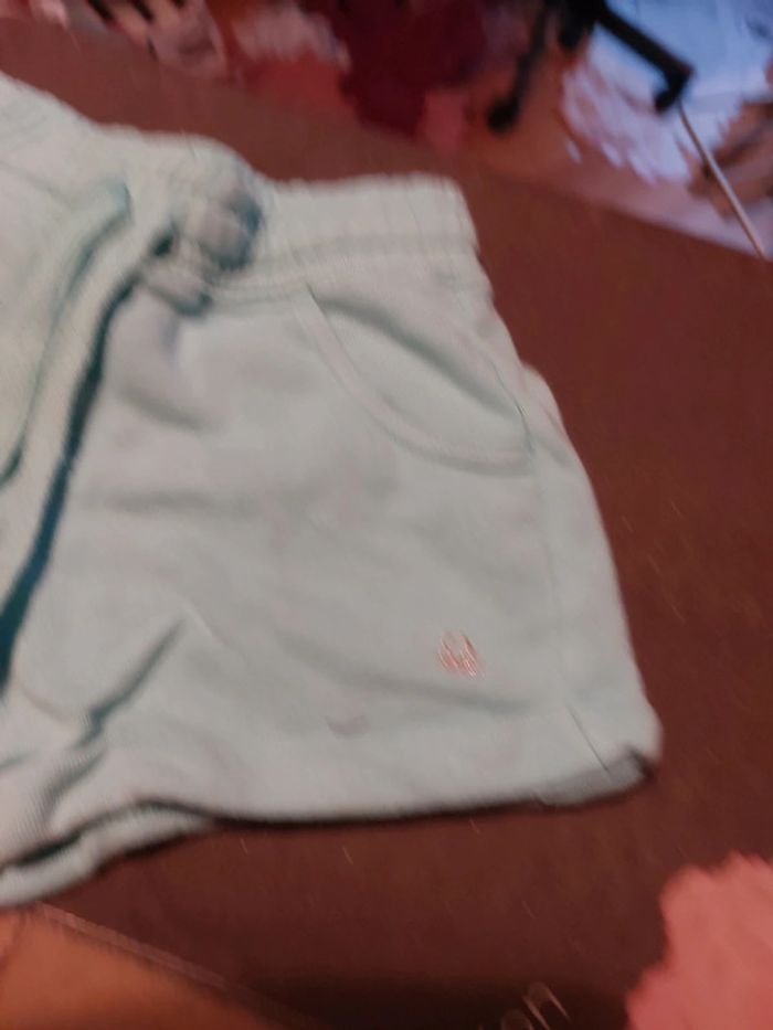 Short Benetton 4-5A - photo numéro 4